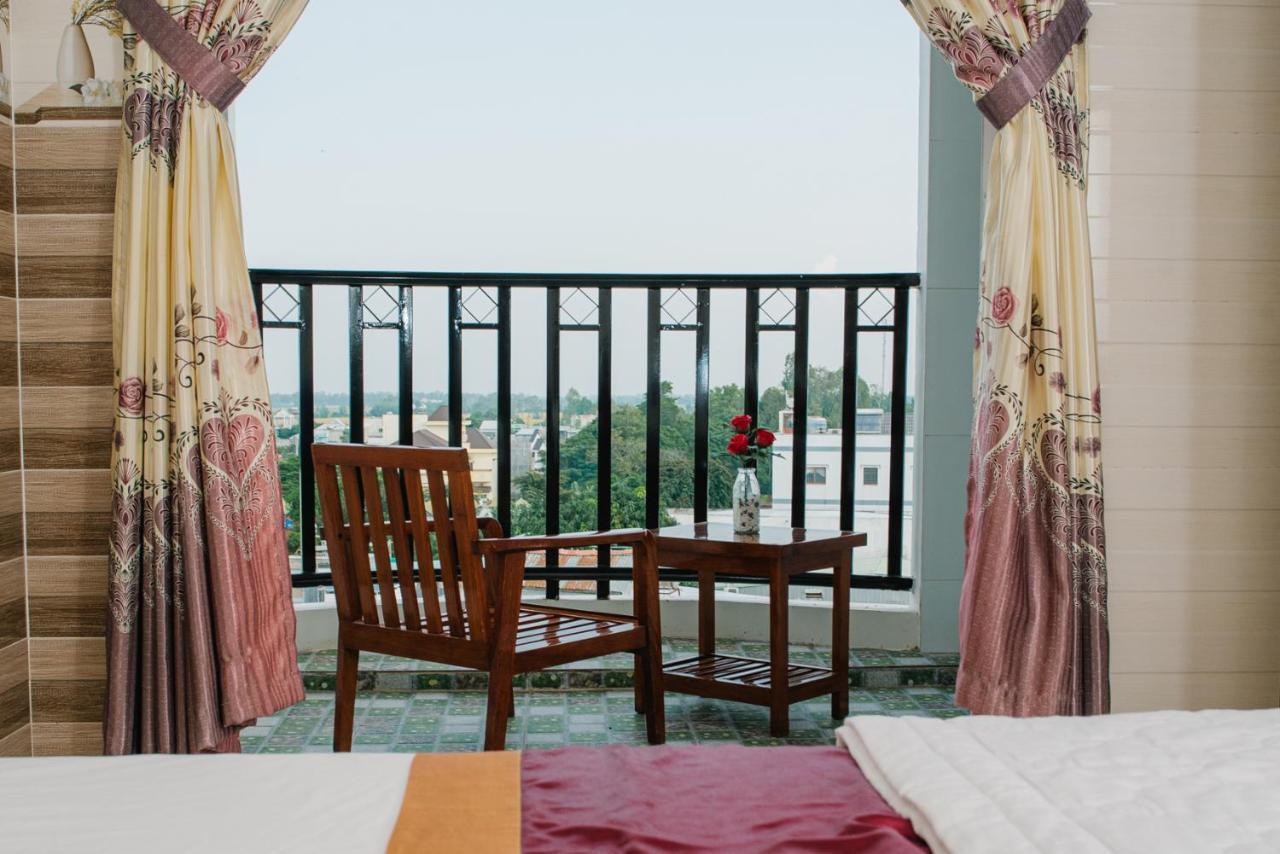 Hiep Hoa Hotel チャウドック エクステリア 写真