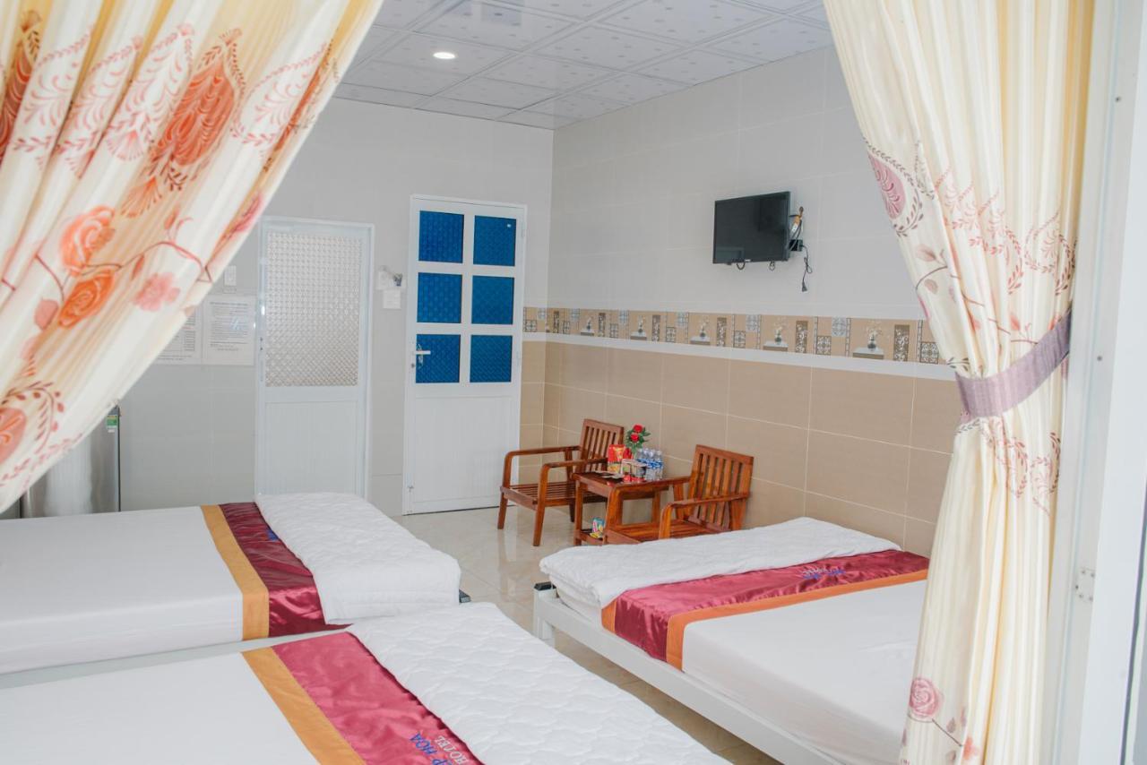 Hiep Hoa Hotel チャウドック エクステリア 写真