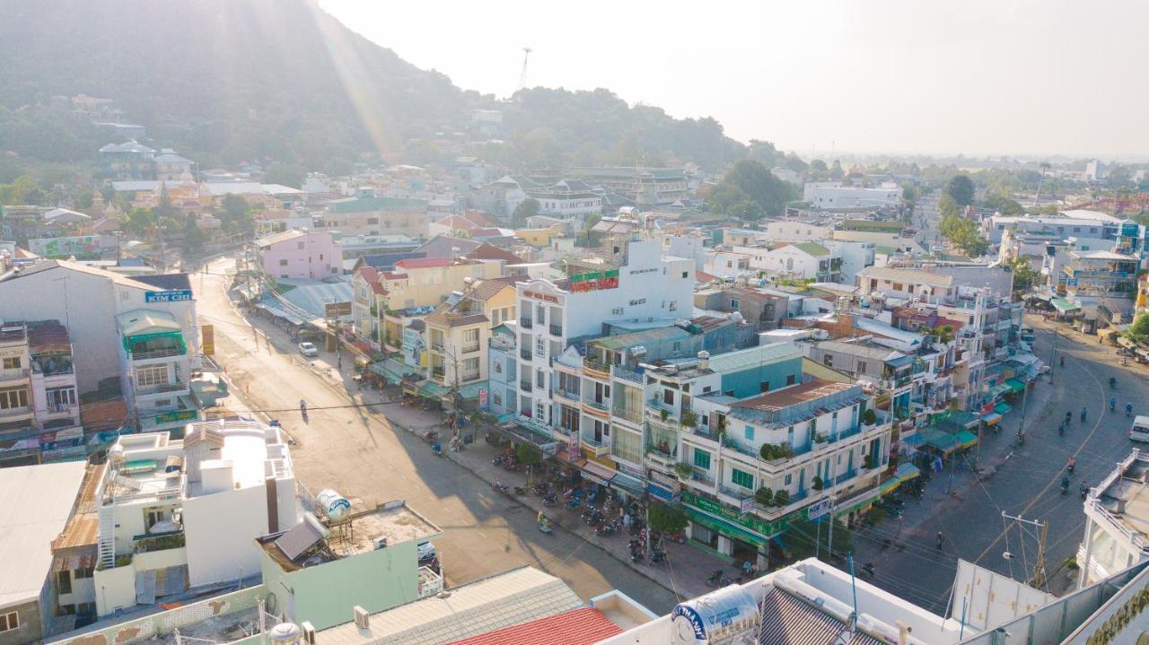 Hiep Hoa Hotel チャウドック エクステリア 写真
